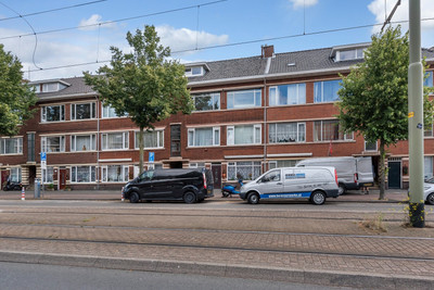 De Genestet. 304