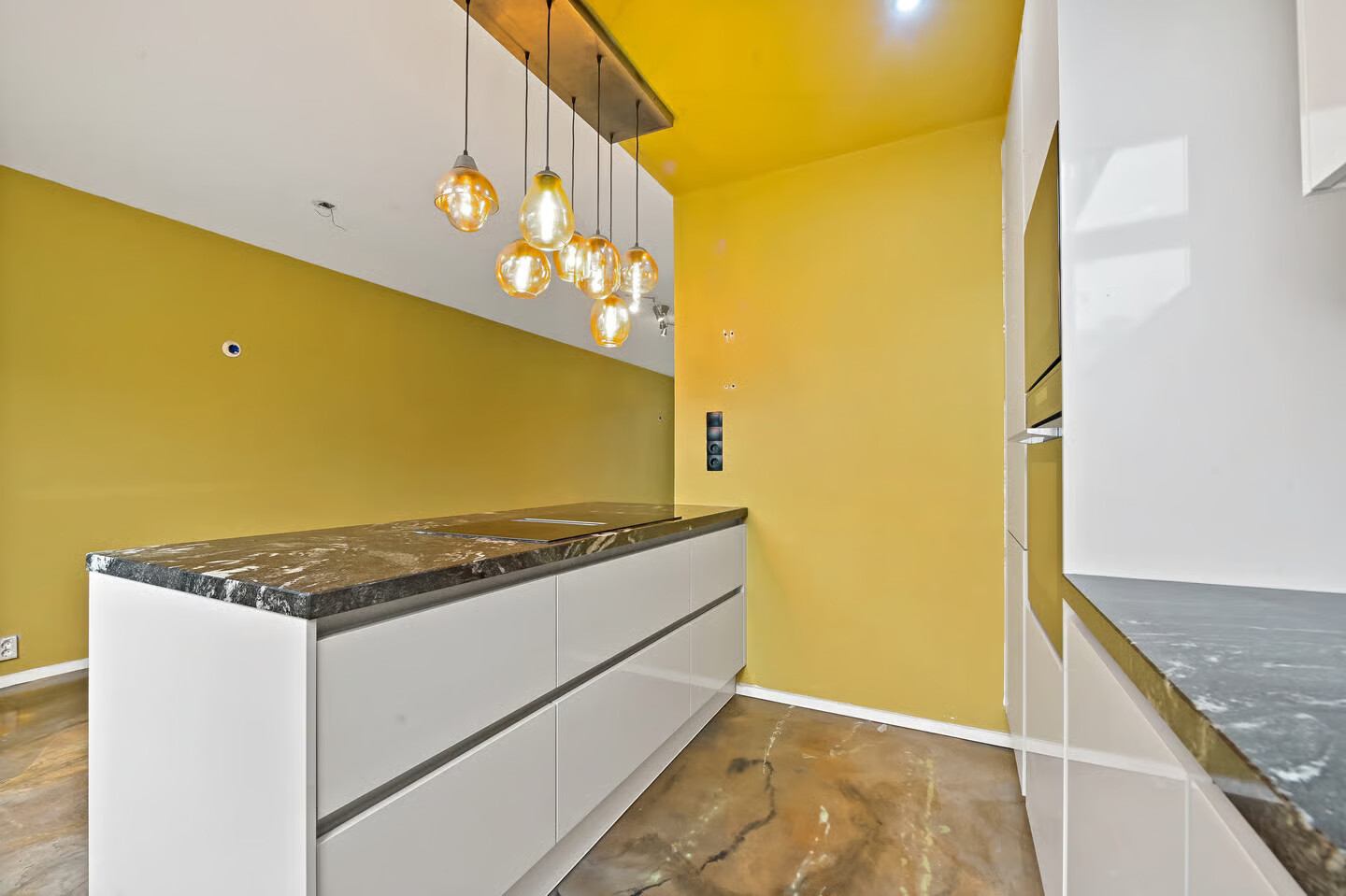 Tussenwoning te koop: Schlegelstraat 104, 'S-Gravenhage