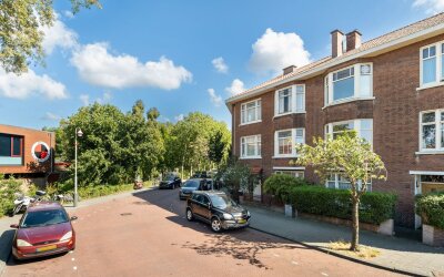 Van der Hoopstraat 25
