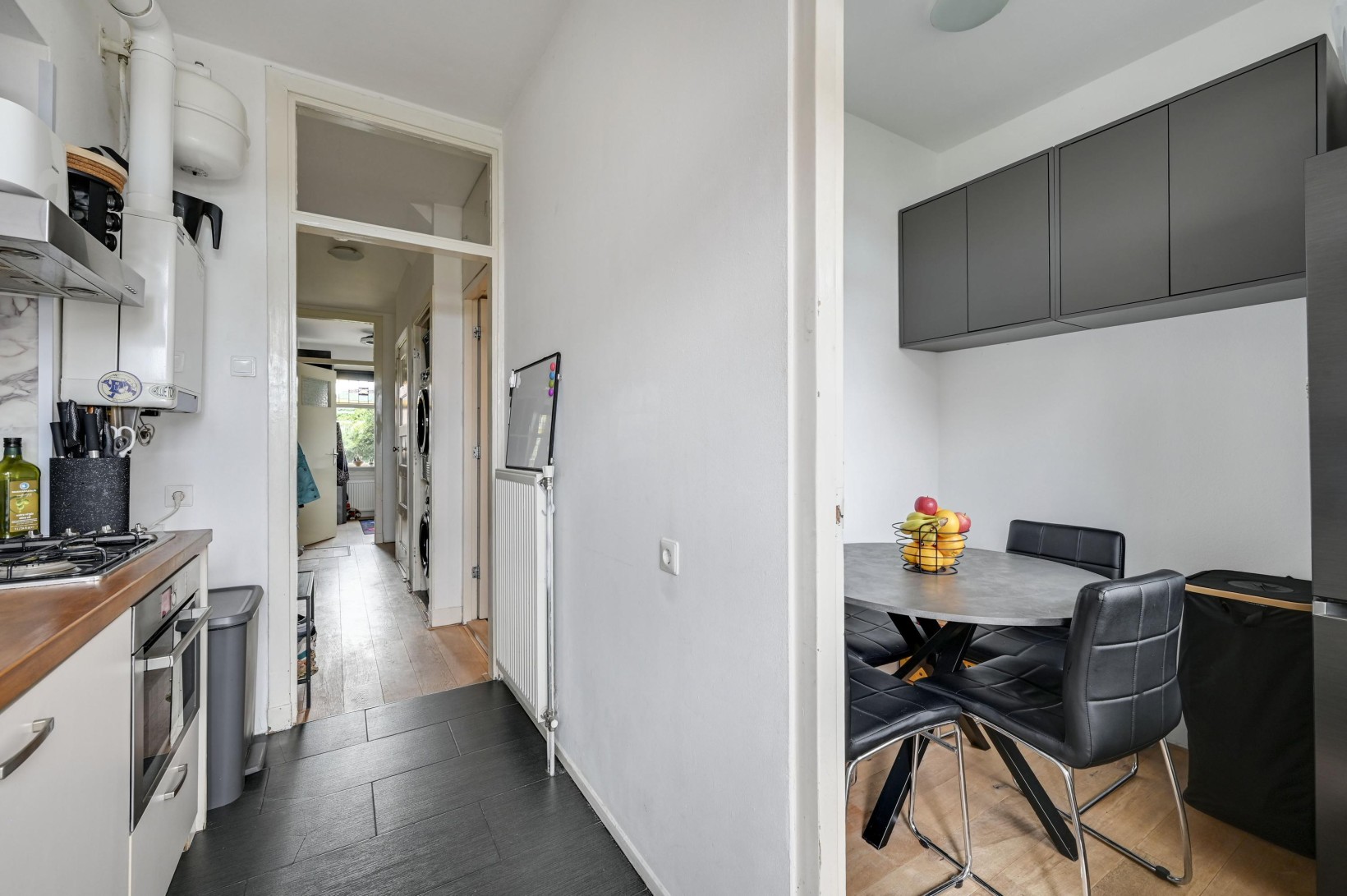 Appartement te koop: Sinjeur Semeynsweg 215, 'S-Gravenhage
