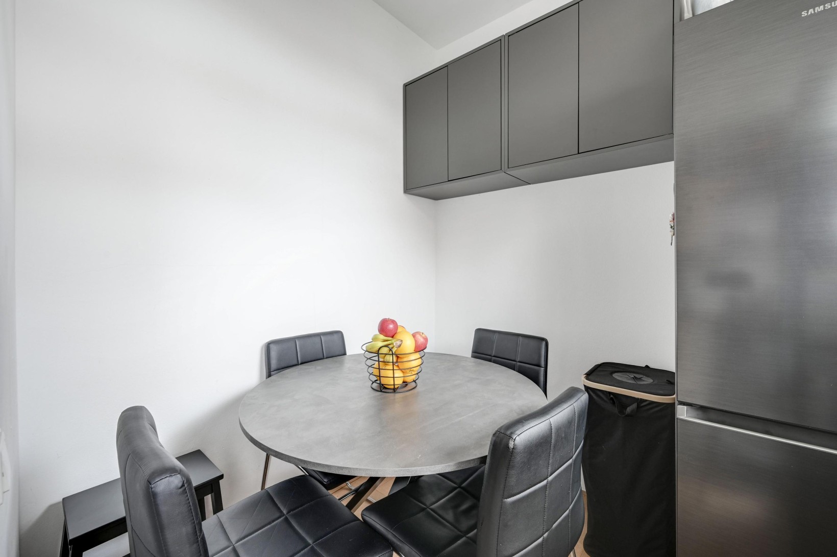 Appartement te koop: Sinjeur Semeynsweg 215, 'S-Gravenhage