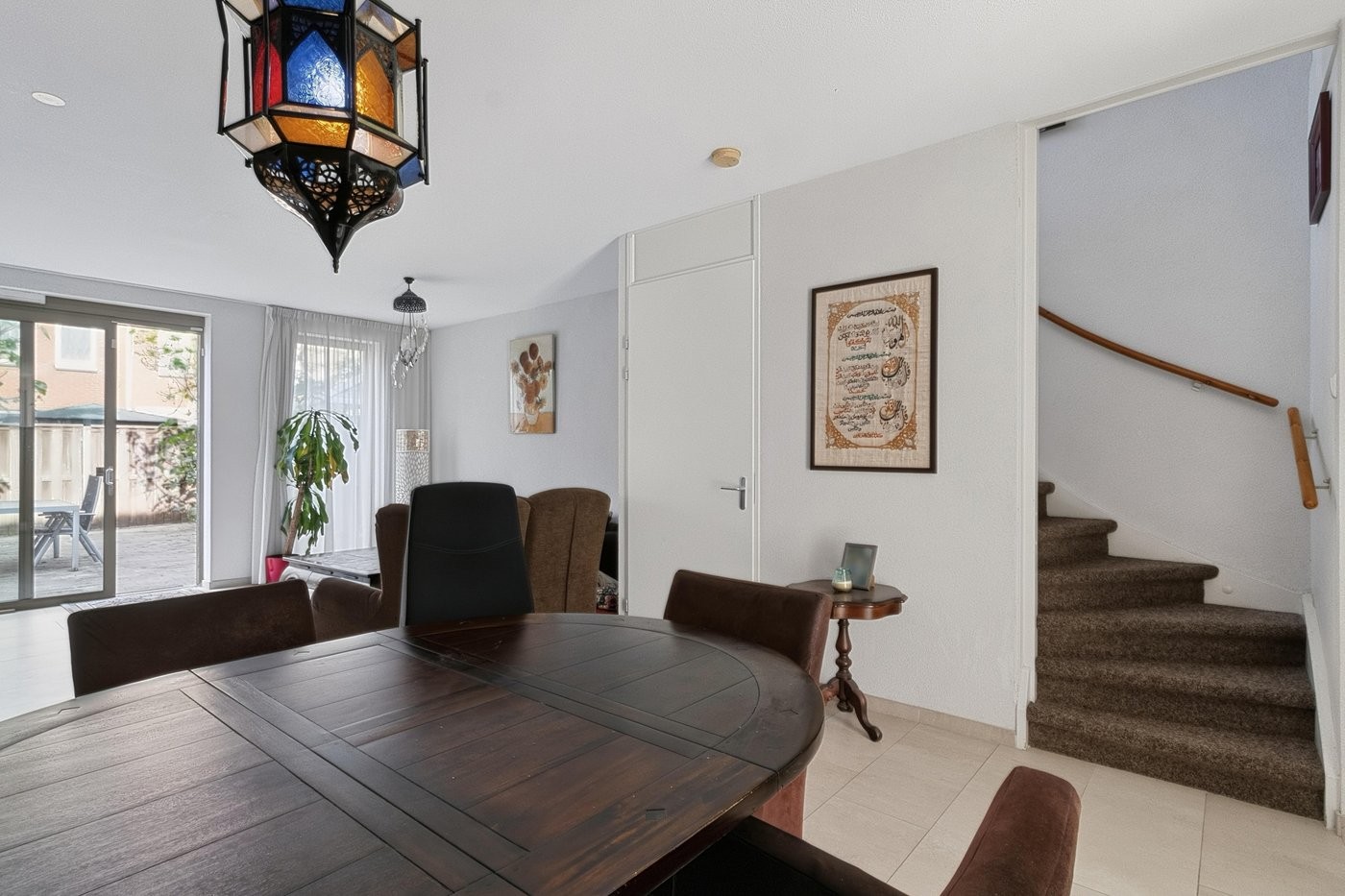 Tussenwoning te koop: Van der Hoogenhof 9, 'S-Gravenhage