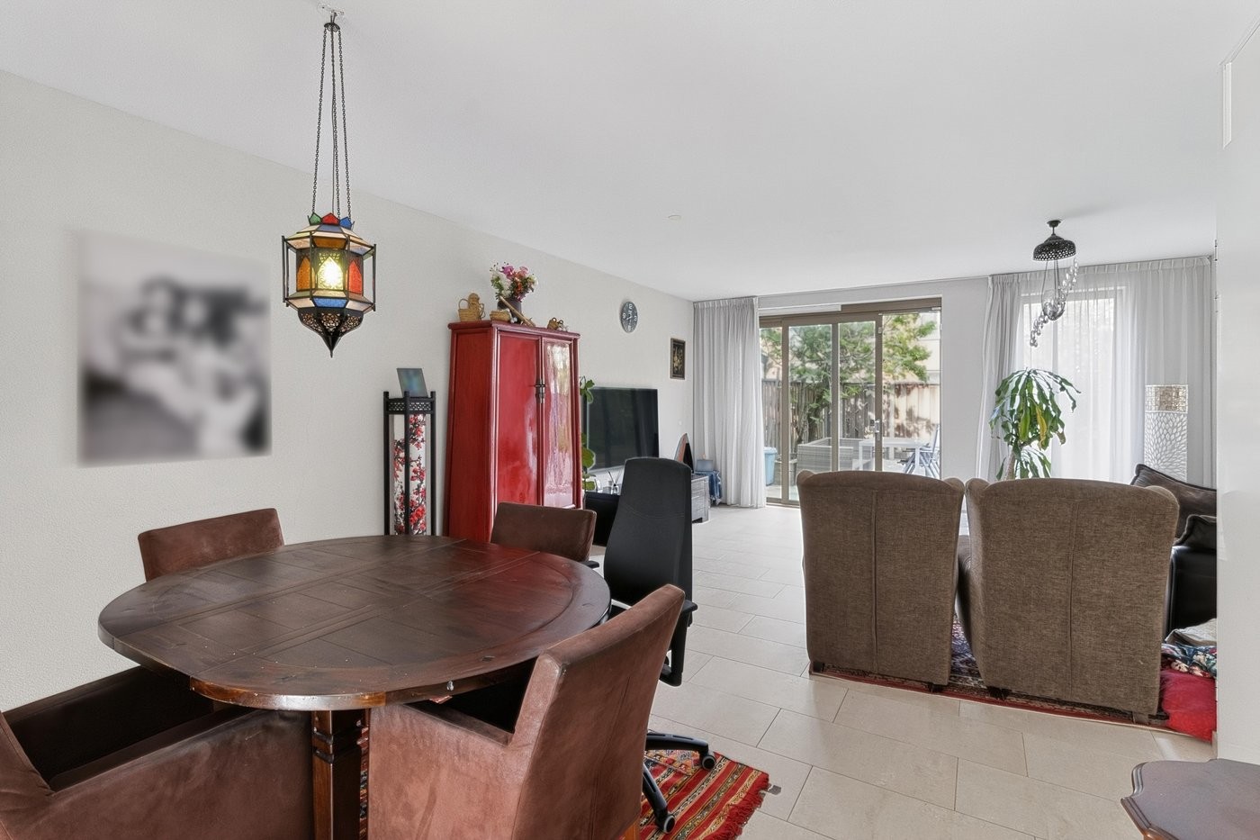 Tussenwoning te koop: Van der Hoogenhof 9, 'S-Gravenhage