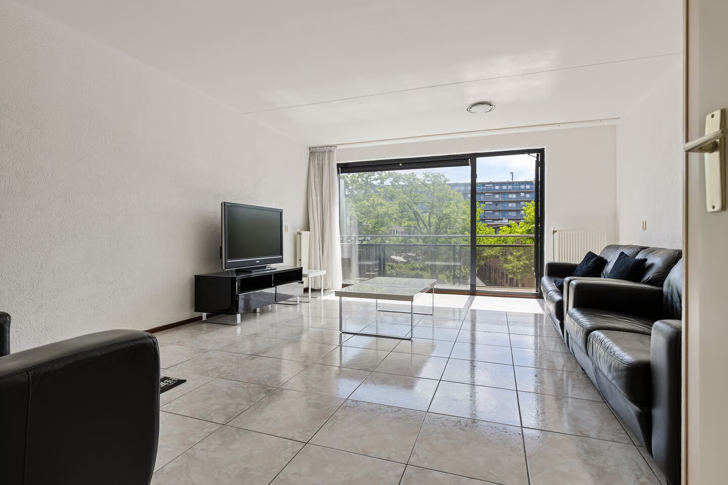 Appartement te koop: Marktweg 212C, 'S-Gravenhage