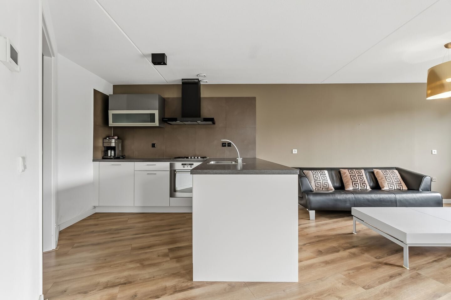 Appartement te koop: Troelstrakade 31A, 'S-Gravenhage