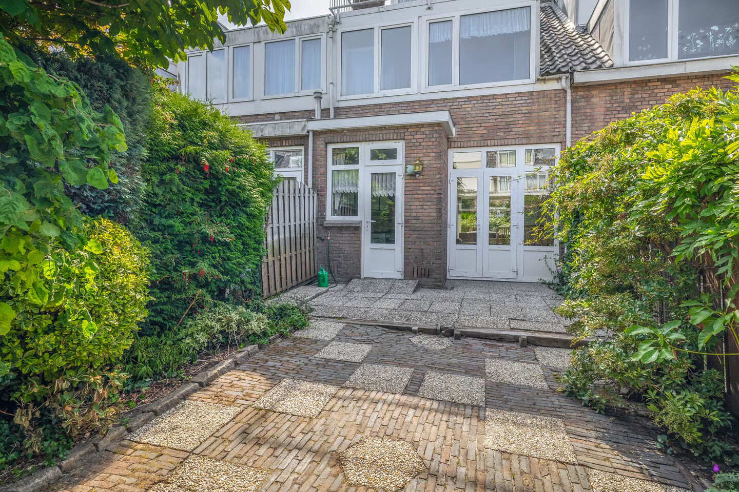 Tussenwoning te koop: Boendalestraat 40, 'S-Gravenhage
