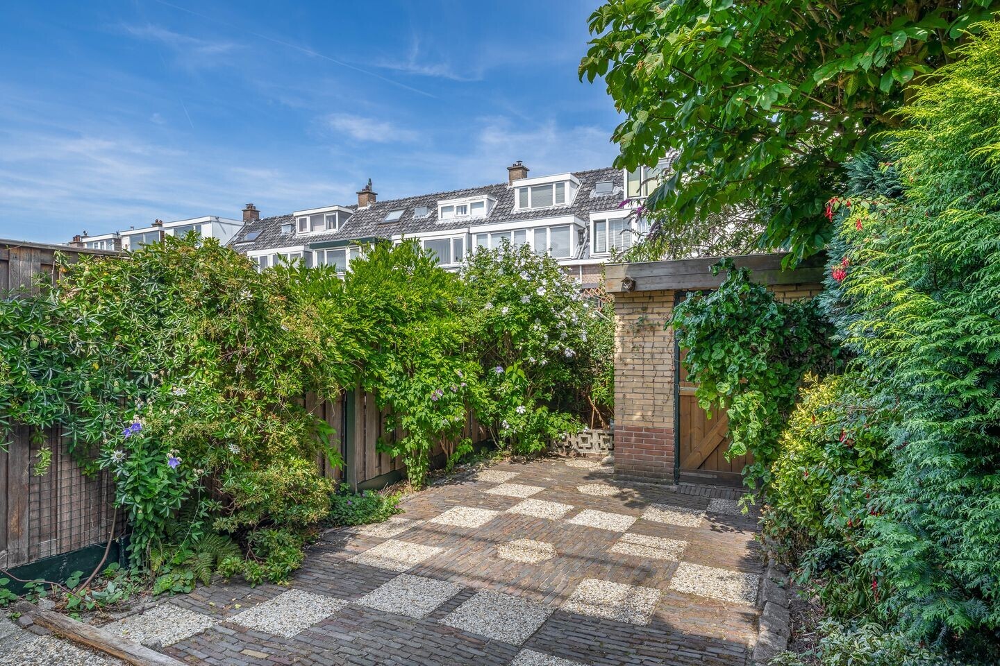 Tussenwoning te koop: Boendalestraat 40, 'S-Gravenhage