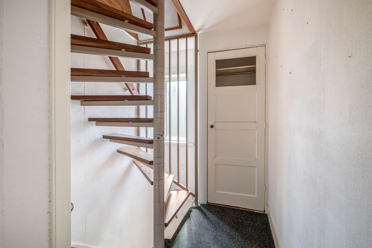 Tussenwoning te koop: Boendalestraat 40, 'S-Gravenhage