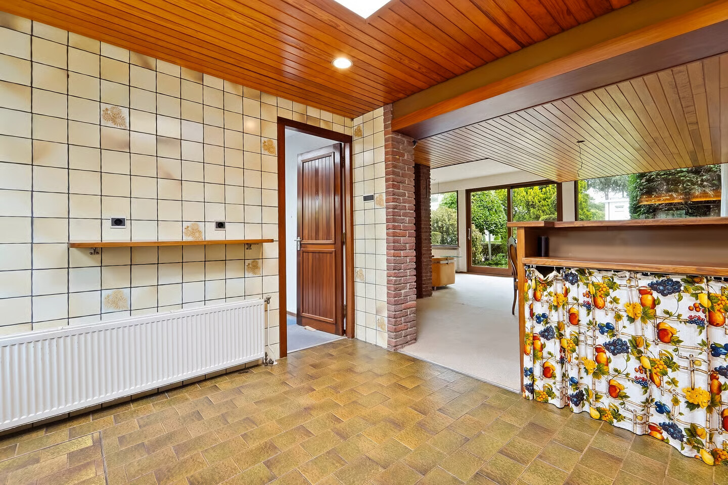 Hoekwoning te koop: Loevesteinlaan 210, 'S-Gravenhage