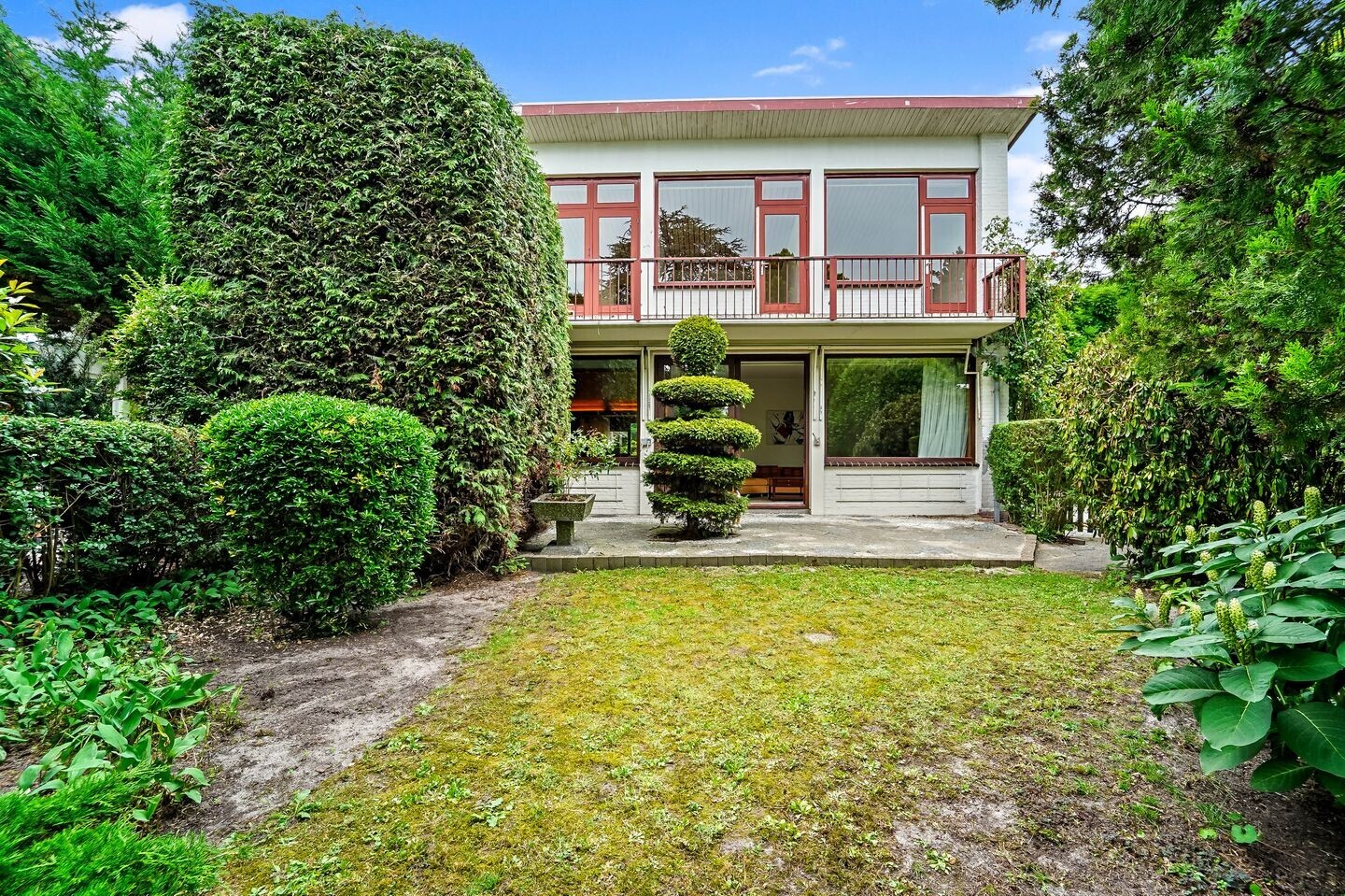 Hoekwoning te koop: Loevesteinlaan 210, 'S-Gravenhage