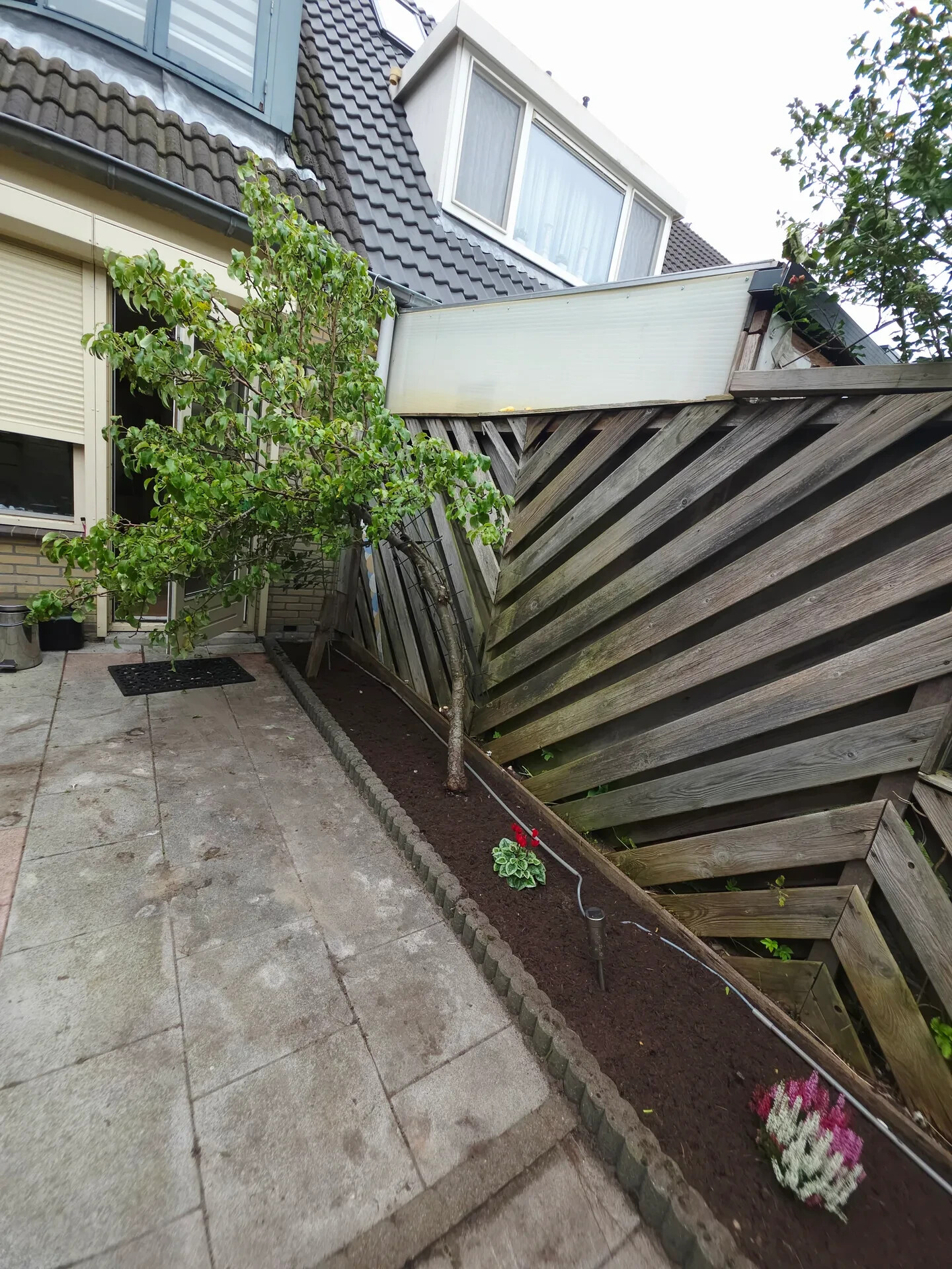 Tussenwoning te koop: Oudaenstraat 26, 'S-Gravenhage
