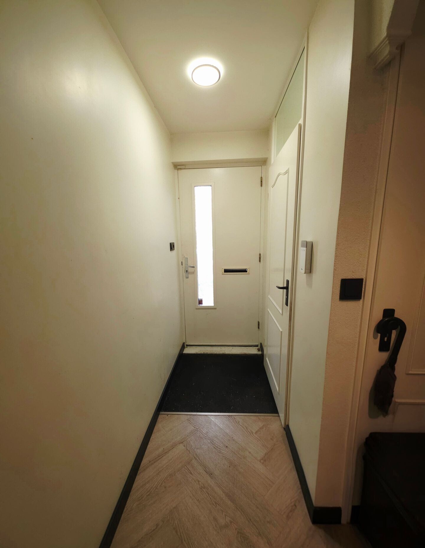 Tussenwoning te koop: Oudaenstraat 26, 'S-Gravenhage