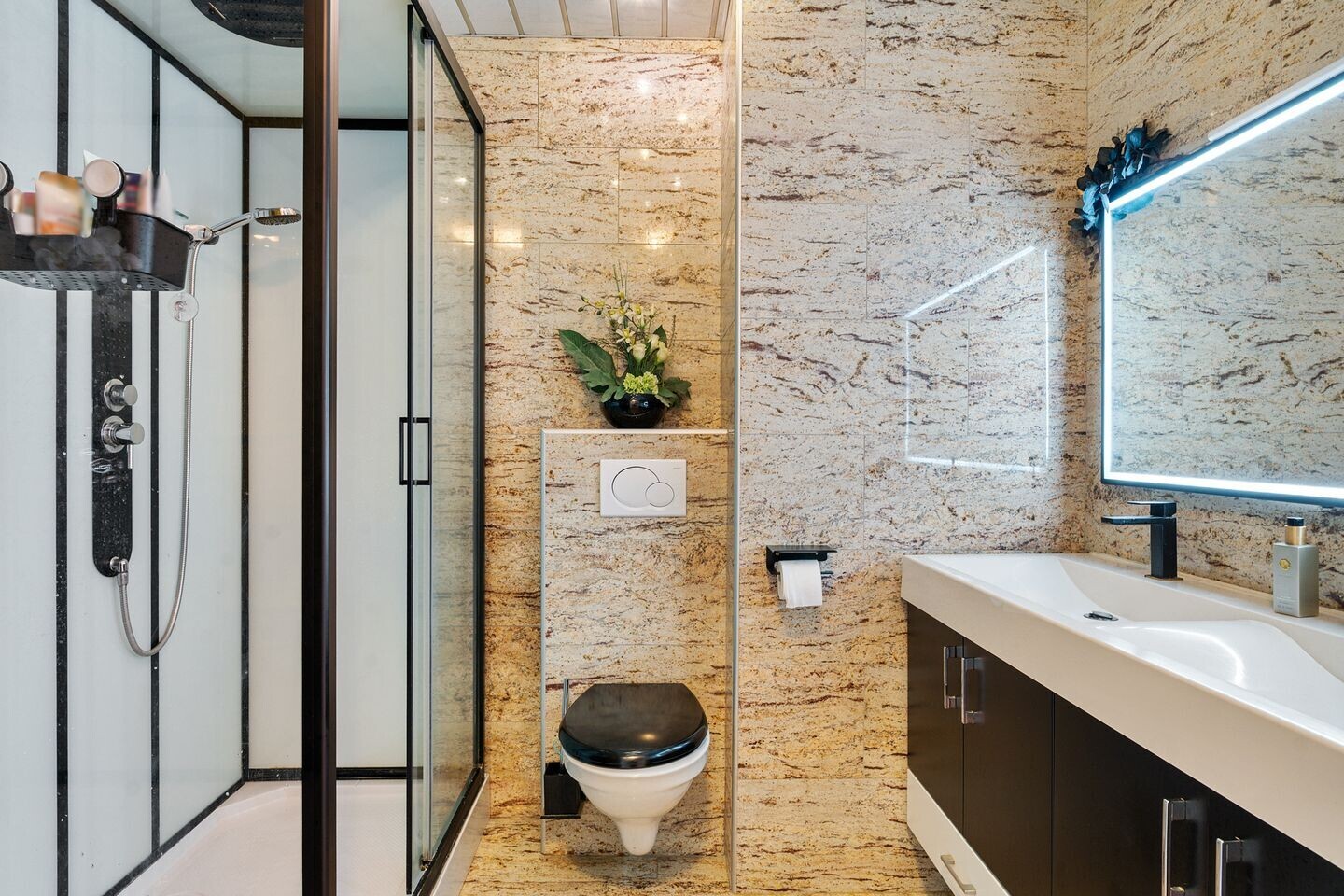 Hoekwoning te koop: Vrederustlaan 267, 'S-Gravenhage