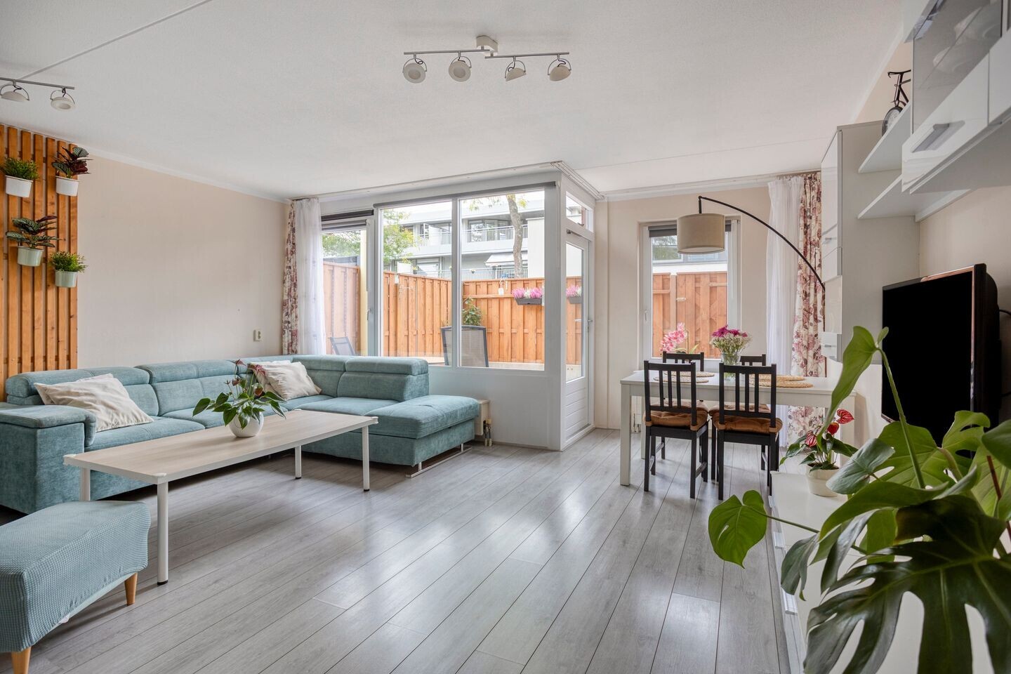 Appartement te koop: Stadzijde 19, 'S-Gravenhage