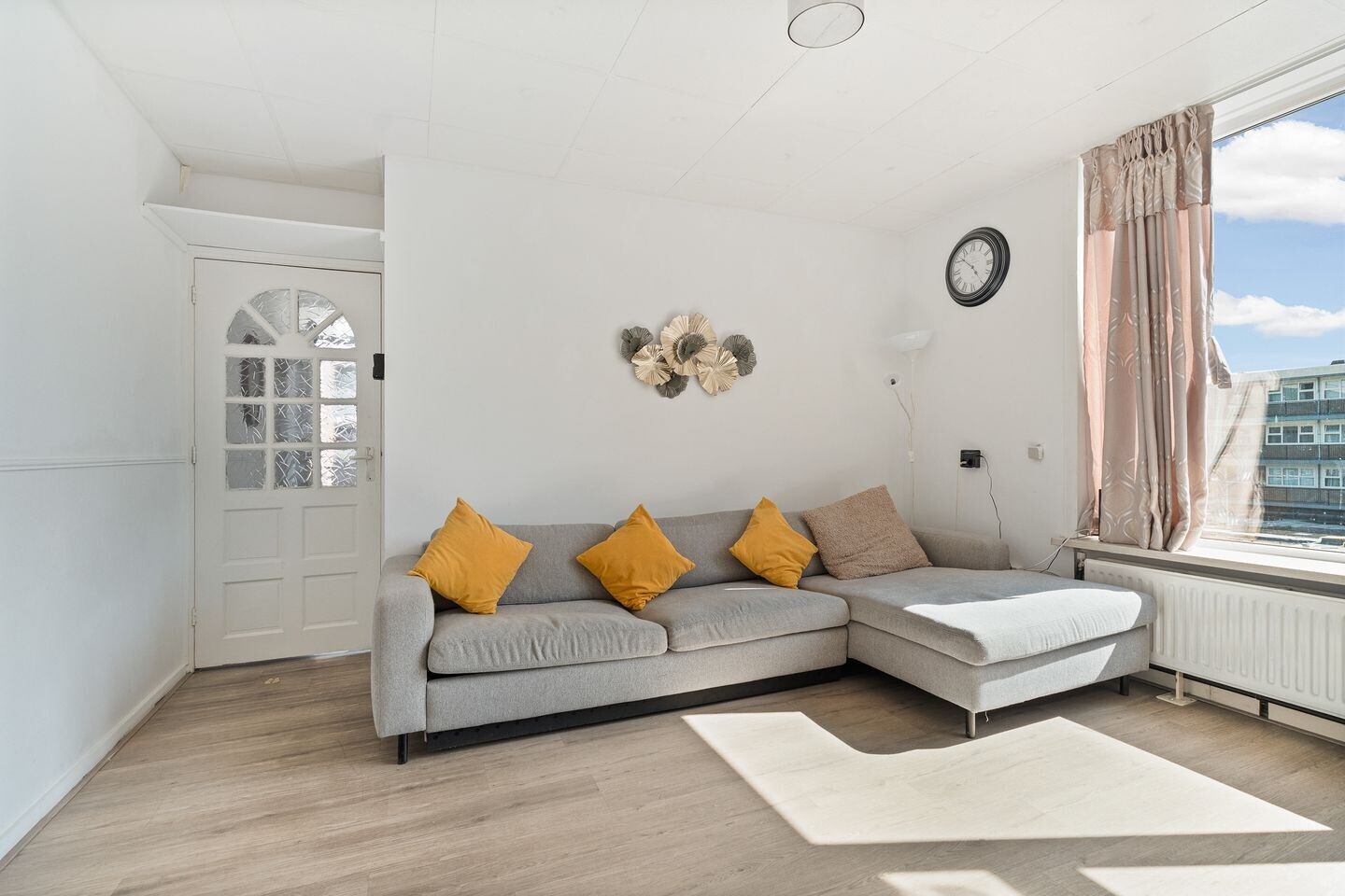 Studio te koop: Wolvenrade 103, 'S-Gravenhage