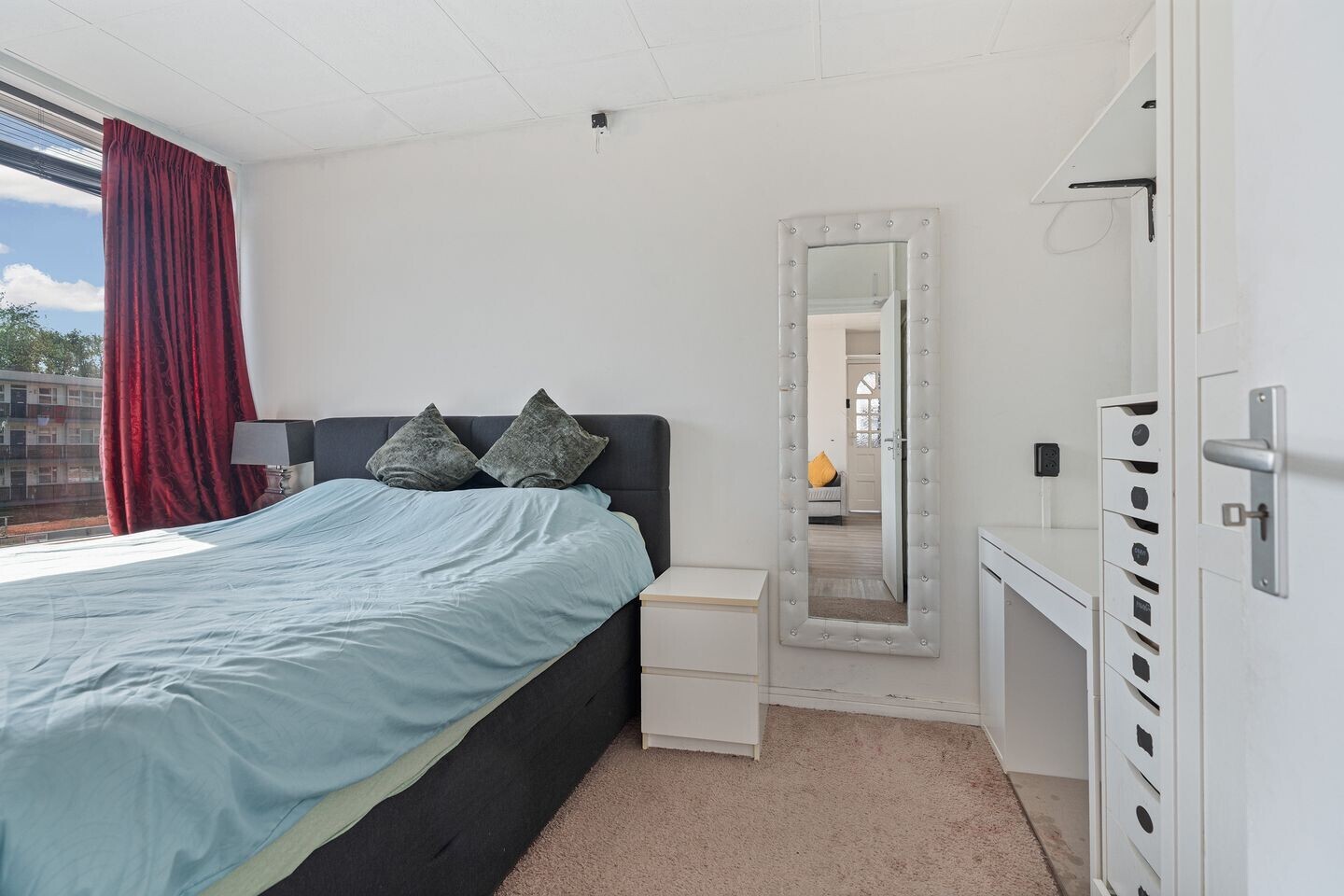 Studio te koop: Wolvenrade 103, 'S-Gravenhage