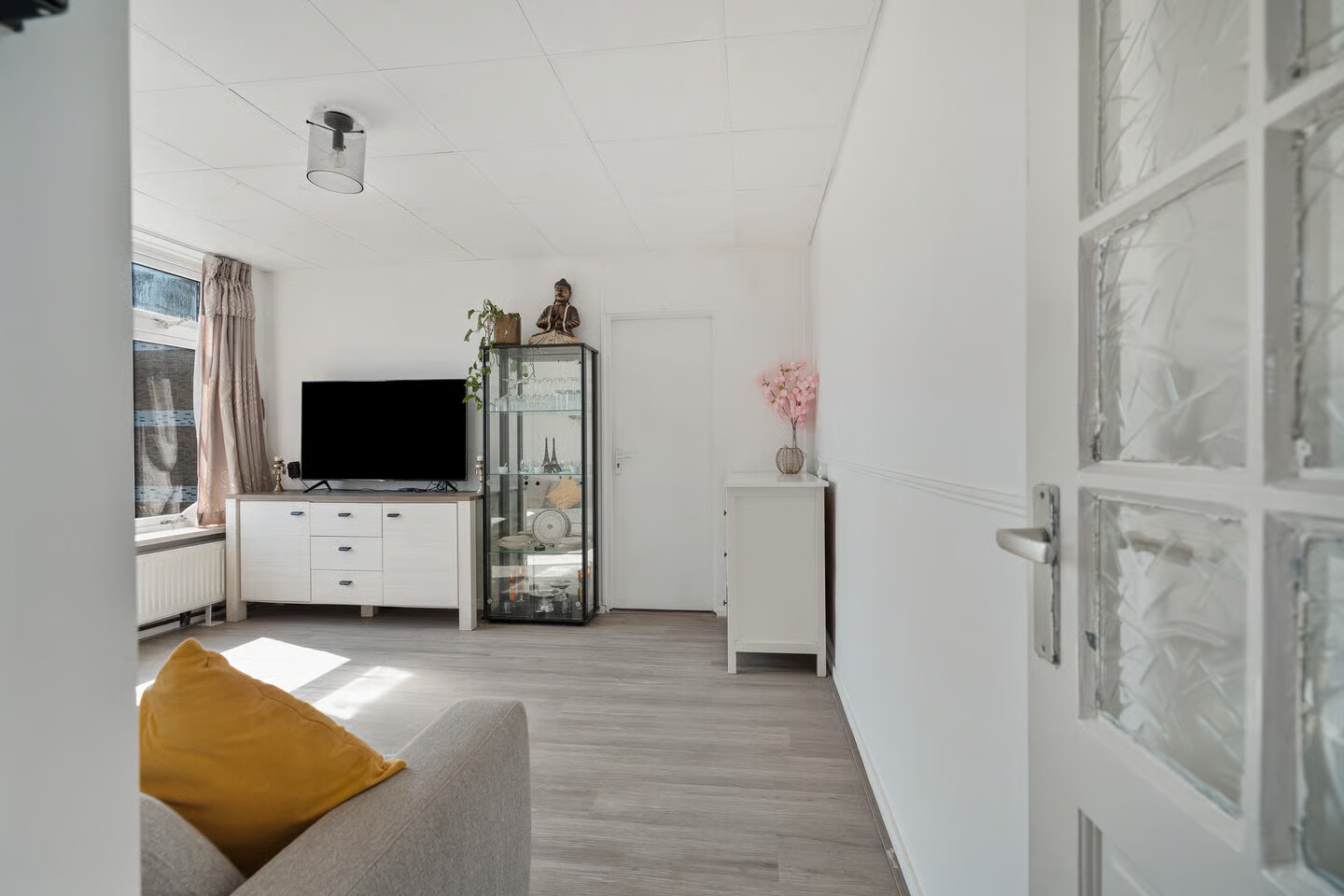 Studio te koop: Wolvenrade 103, 'S-Gravenhage