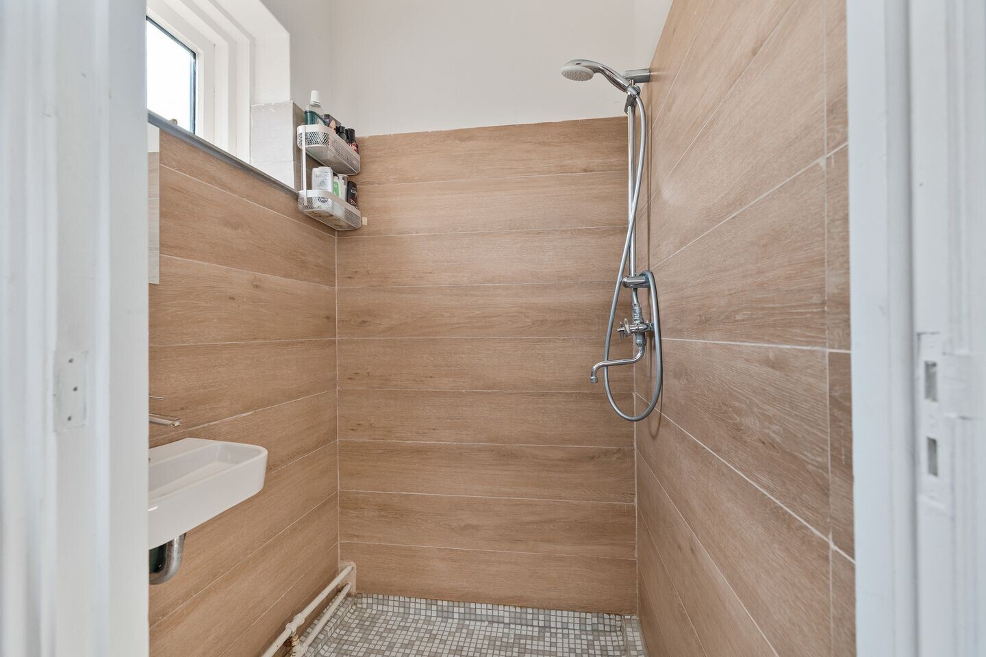 Studio te koop: Wolvenrade 103, 'S-Gravenhage