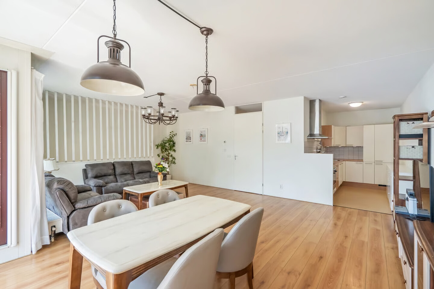 Appartement te koop: Dedemsvaartweg 592, 'S-Gravenhage