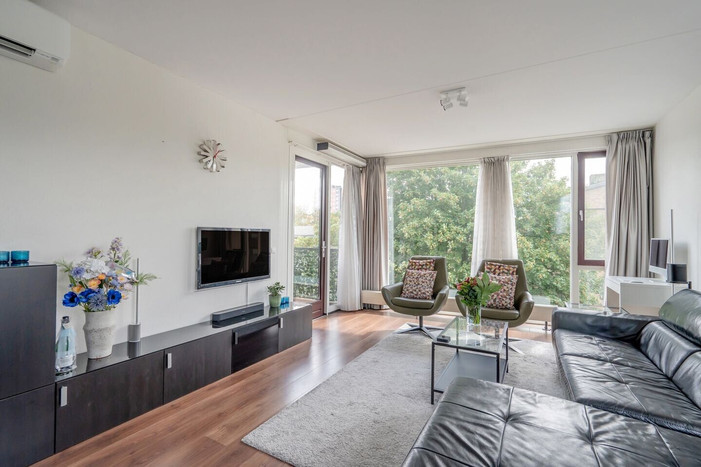 Appartement te koop: Dedemsvaartweg 614, 'S-Gravenhage