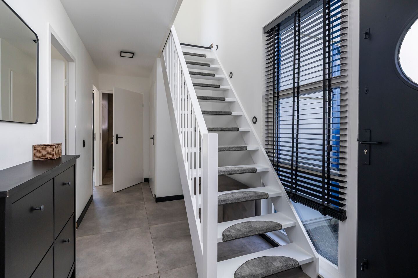 Tussenwoning te koop: Dedemsvaartweg 207, 'S-Gravenhage