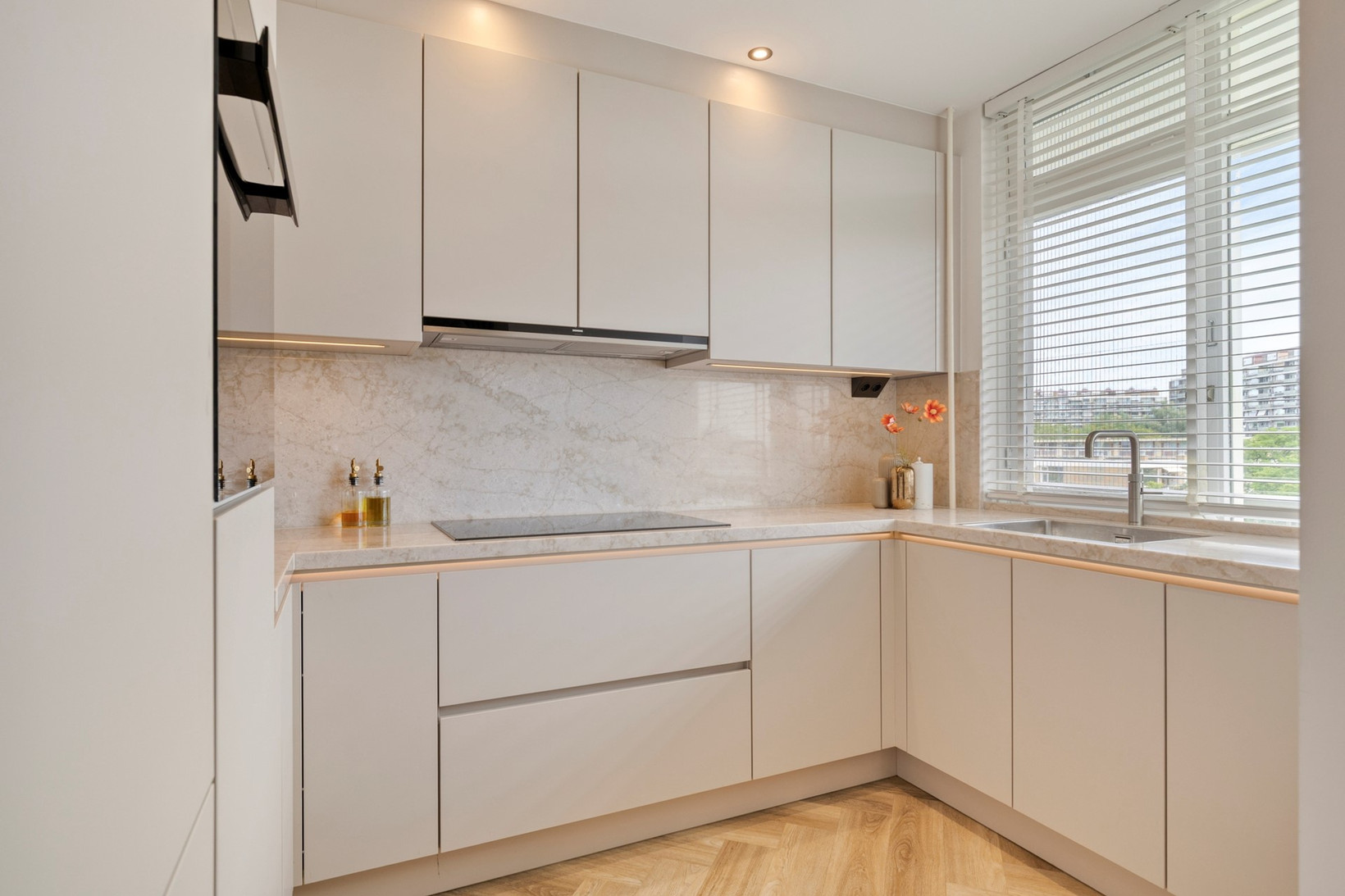 Appartement te koop: Leyweg 112, 'S-Gravenhage