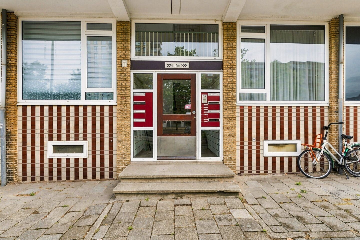 Appartement te koop: Leyweg 234, 'S-Gravenhage