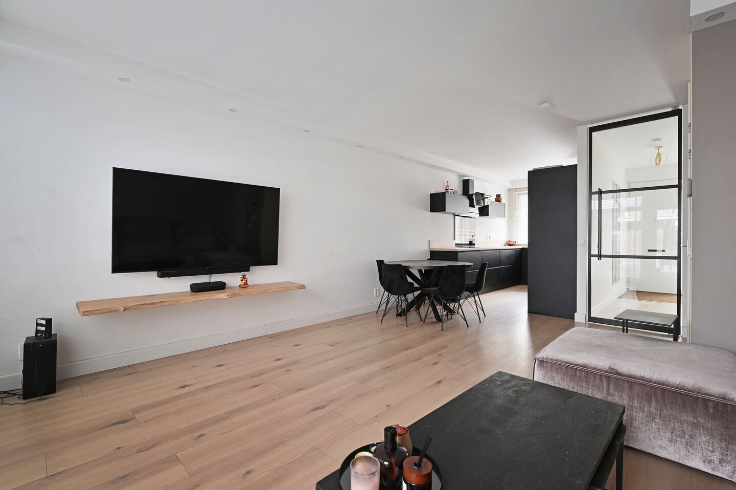 Tussenwoning te koop: Valthestraat 37, 'S-Gravenhage
