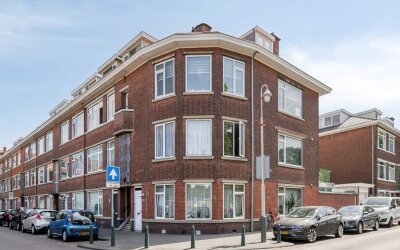 Baambrugges. 125