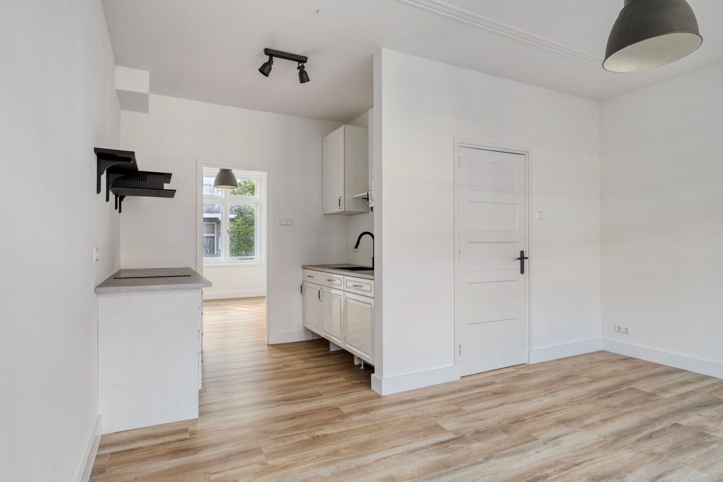 Appartement te koop: Rhenenstraat 112, 'S-Gravenhage