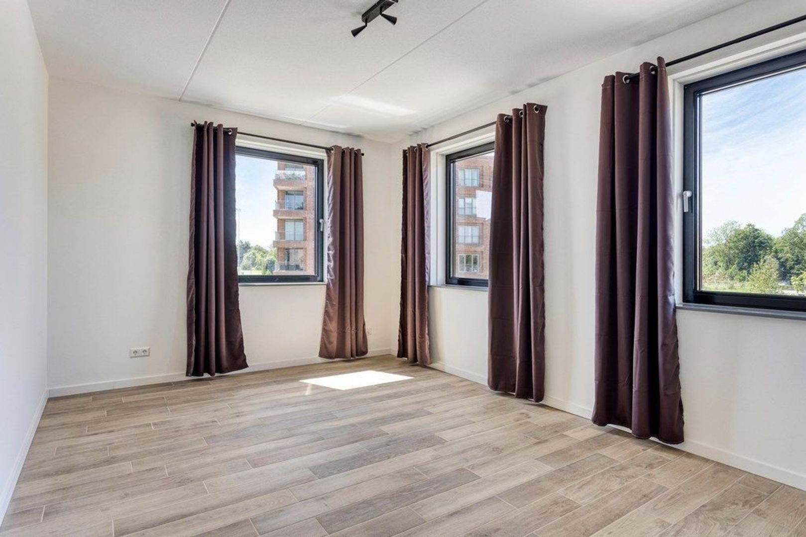 Hoekwoning te koop: M. Vasalishof 10, 'S-Gravenhage