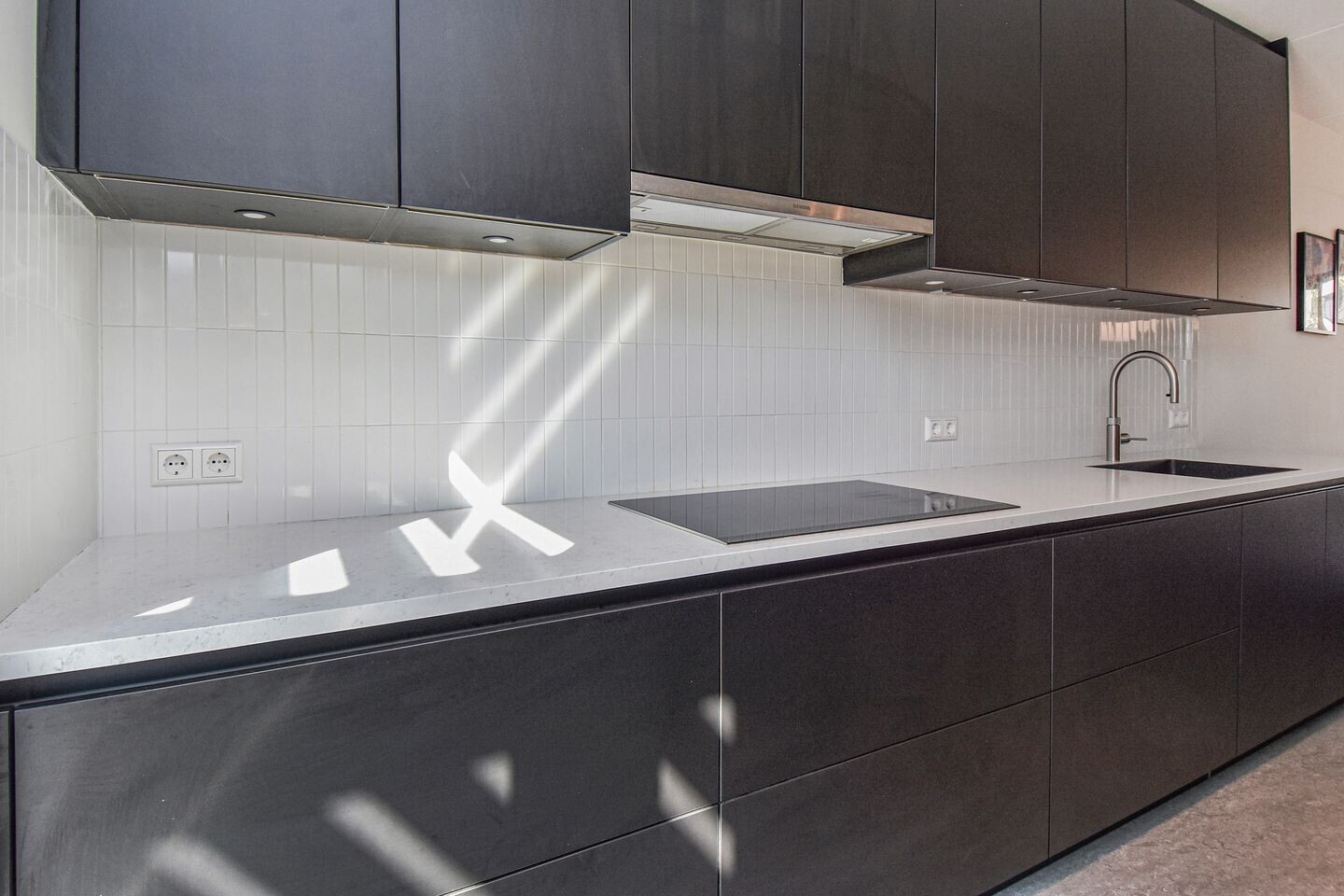 Tussenwoning te koop: M. Vasalishof 8, 'S-Gravenhage