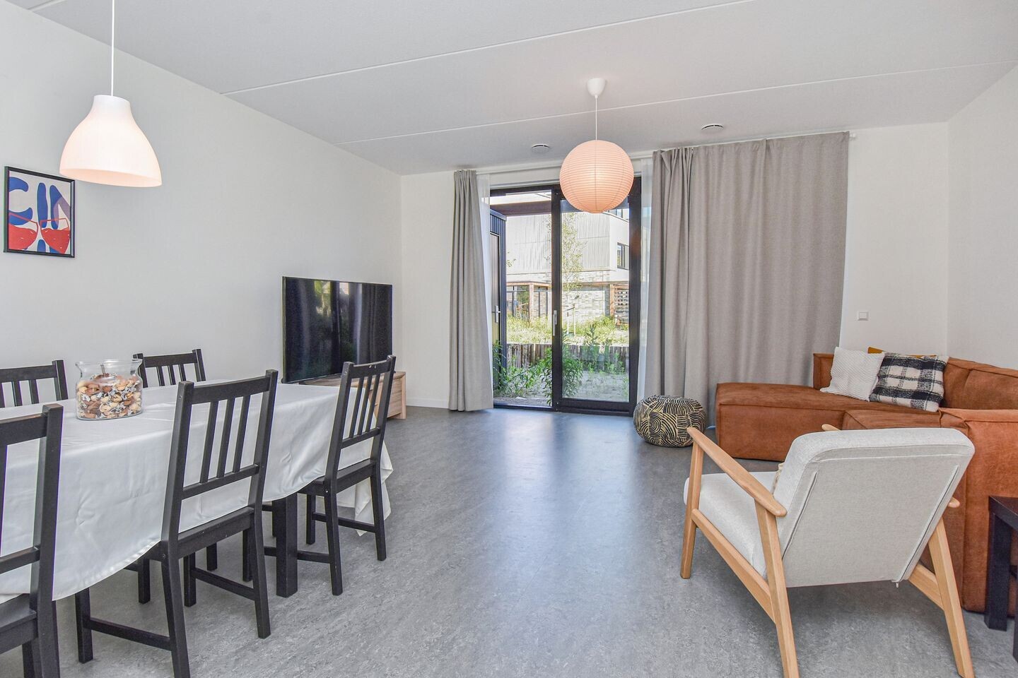 Tussenwoning te koop: M. Vasalishof 8, 'S-Gravenhage