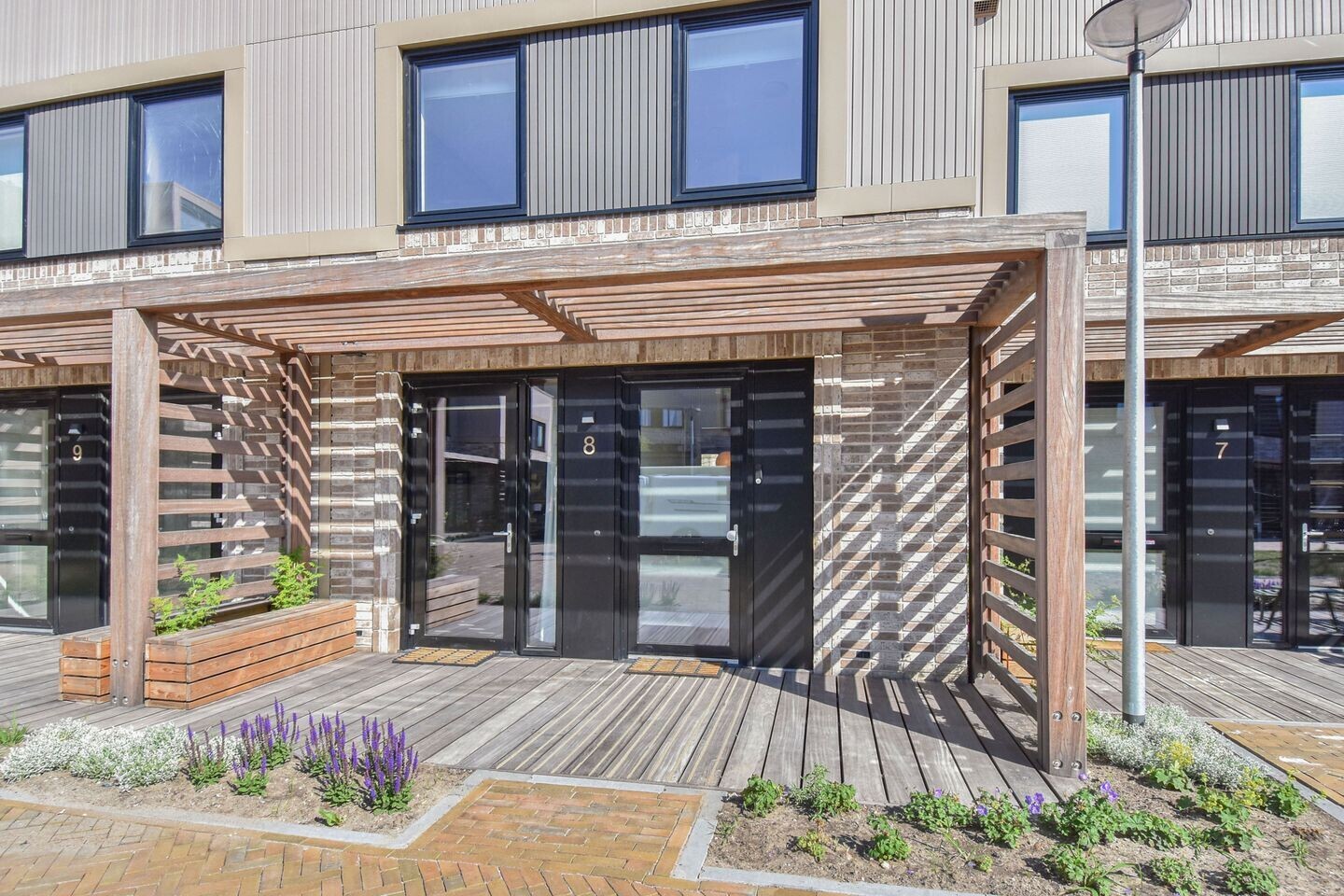 Tussenwoning te koop: M. Vasalishof 8, 'S-Gravenhage