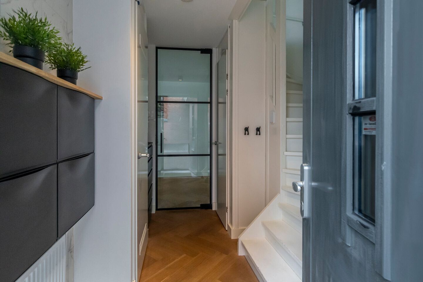 Tussenwoning te koop: Paul van Ostaijenstraat 15, 'S-Gravenhage