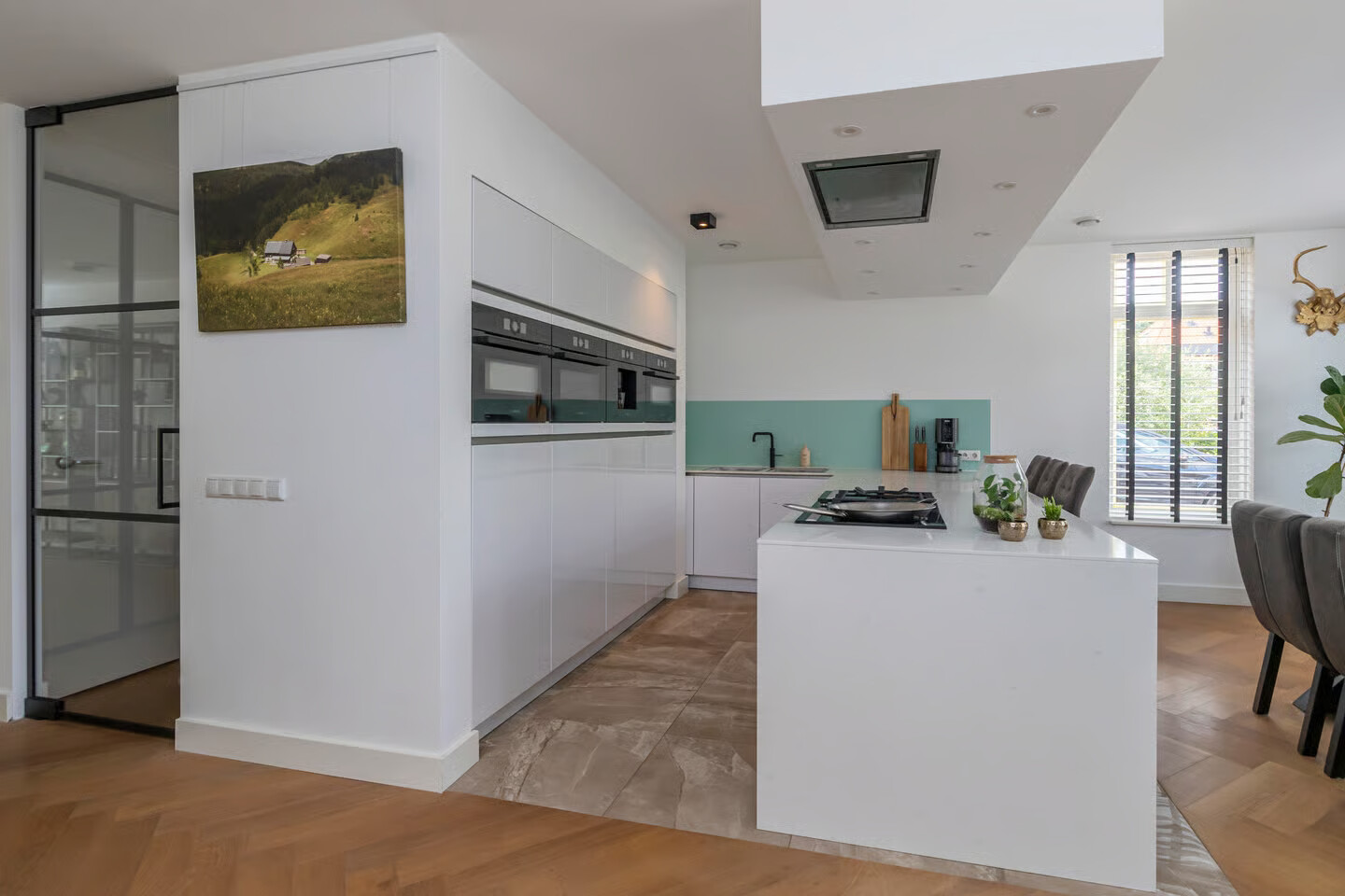 Tussenwoning te koop: Paul van Ostaijenstraat 15, 'S-Gravenhage