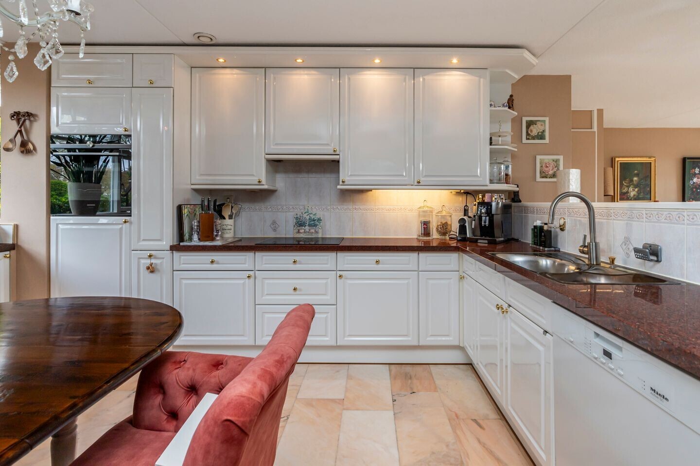 Tussenwoning te koop: Treslonglaan 122, 'S-Gravenhage