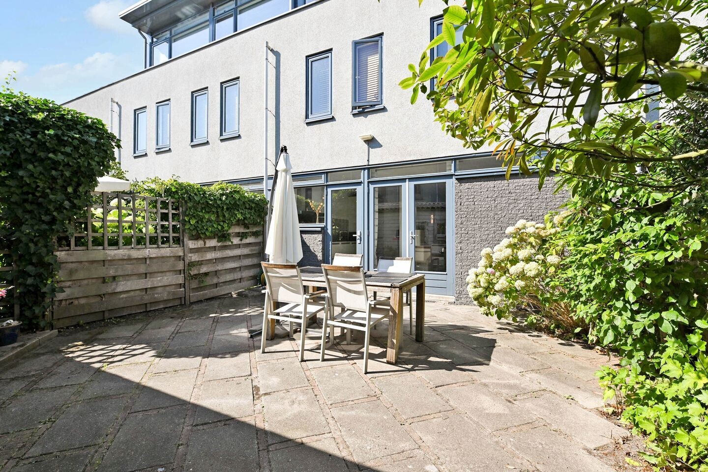 Tussenwoning te koop: Ter Nieuwburgstraat 18, 'S-Gravenhage