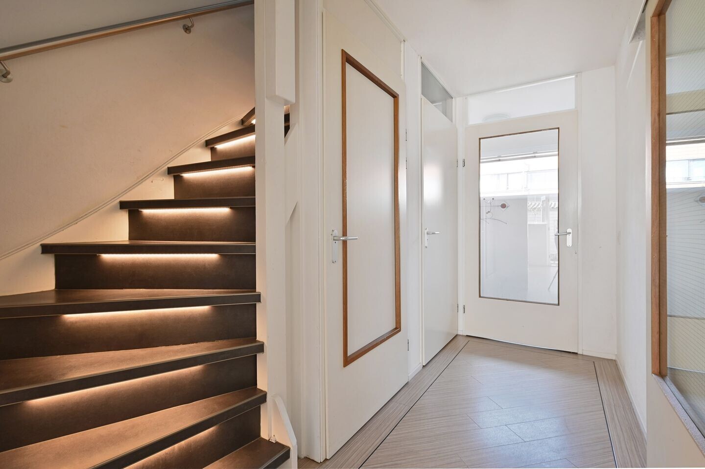 Tussenwoning te koop: Ter Nieuwburgstraat 18, 'S-Gravenhage