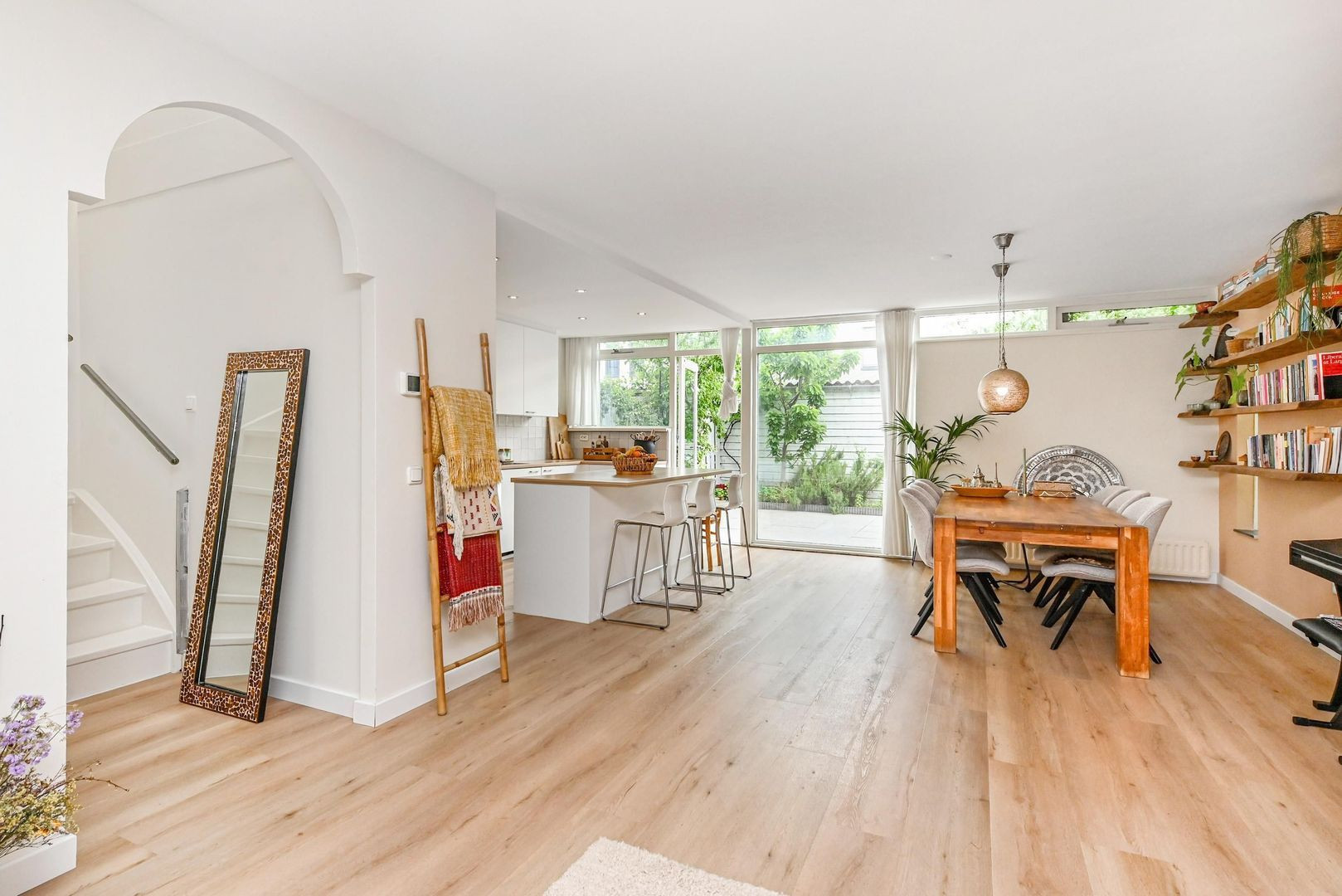 Hoekwoning te koop: Elsenburgstraat 32, 'S-Gravenhage