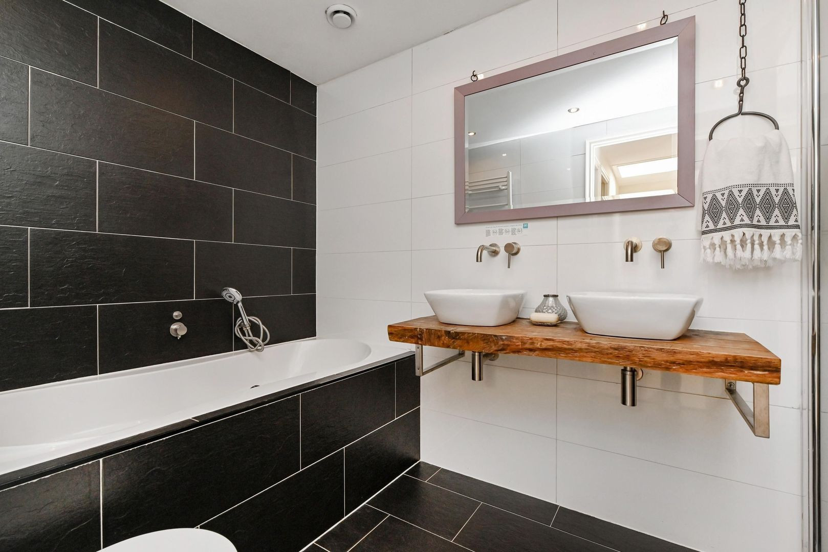 Hoekwoning te koop: Elsenburgstraat 32, 'S-Gravenhage