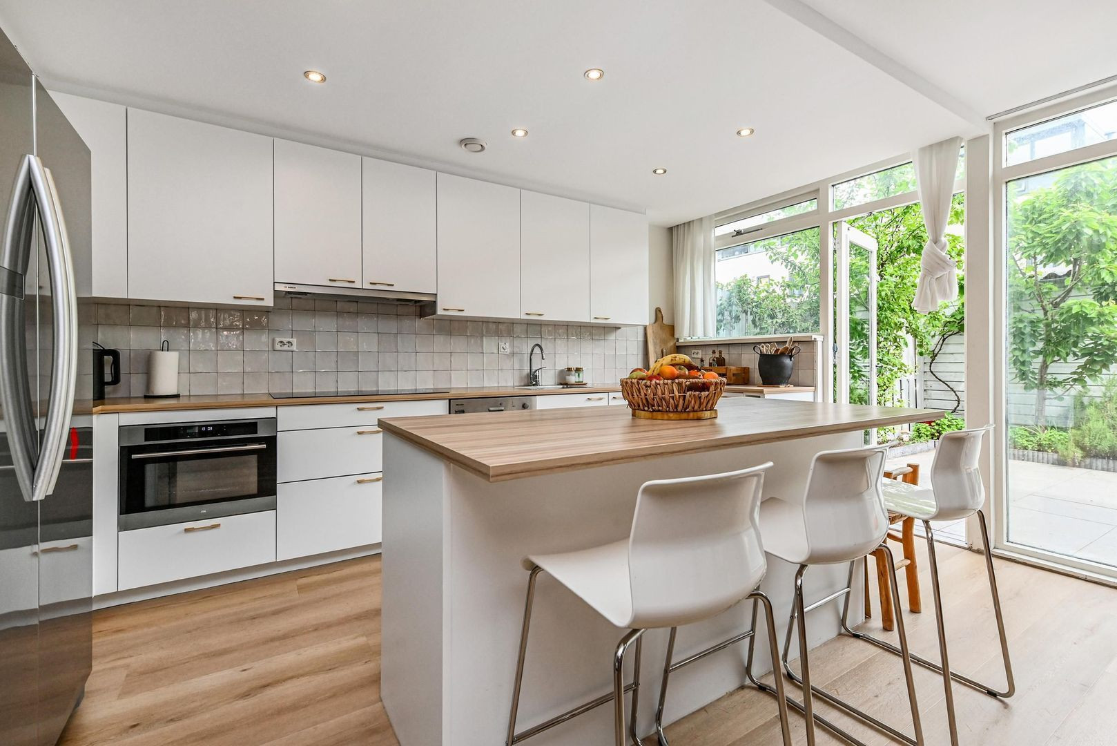 Hoekwoning te koop: Elsenburgstraat 32, 'S-Gravenhage
