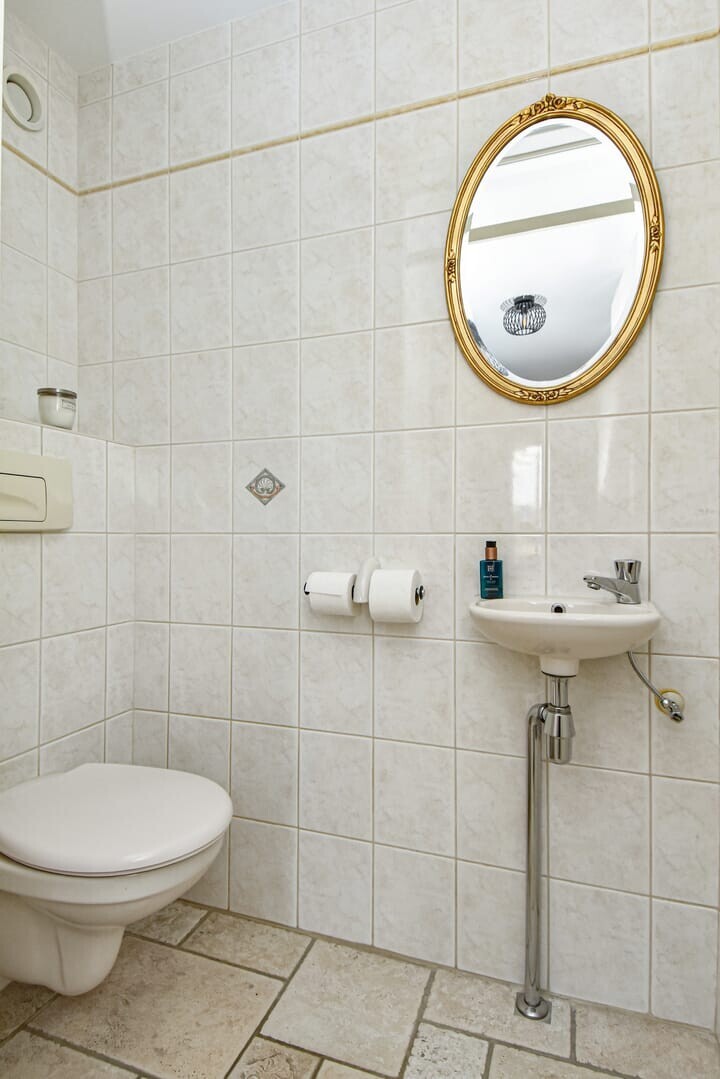 Tussenwoning te koop: Waterlandsingel 99, 'S-Gravenhage