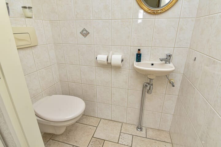Tussenwoning te koop: Waterlandsingel 99, 'S-Gravenhage
