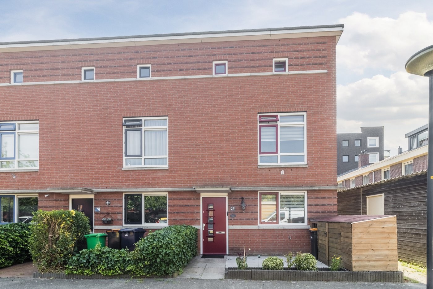 Hoekwoning te koop: Warschaustraat 23, 'S-Gravenhage
