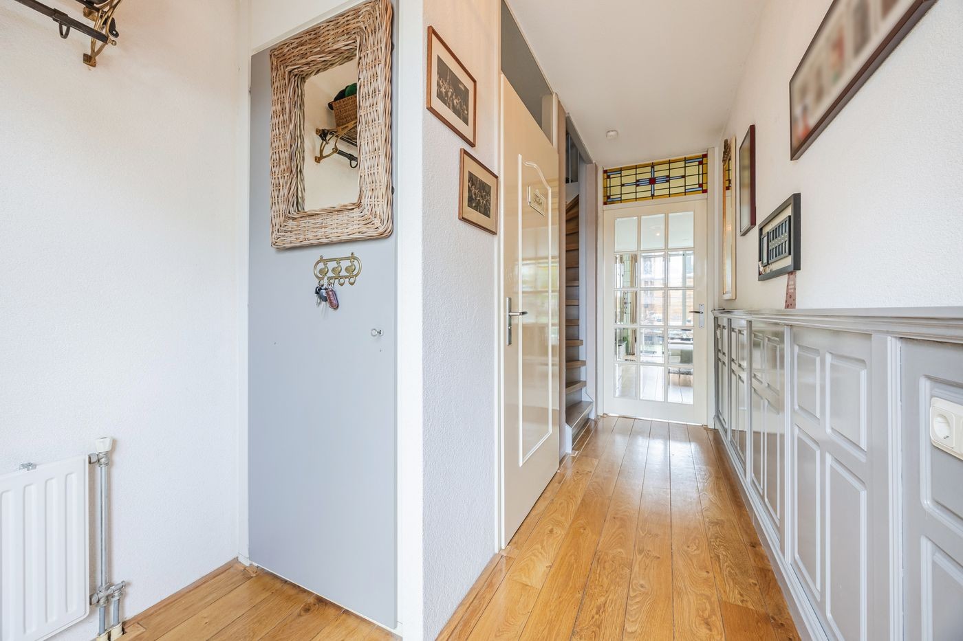 Tussenwoning te koop: Praagsingel 239, 'S-Gravenhage