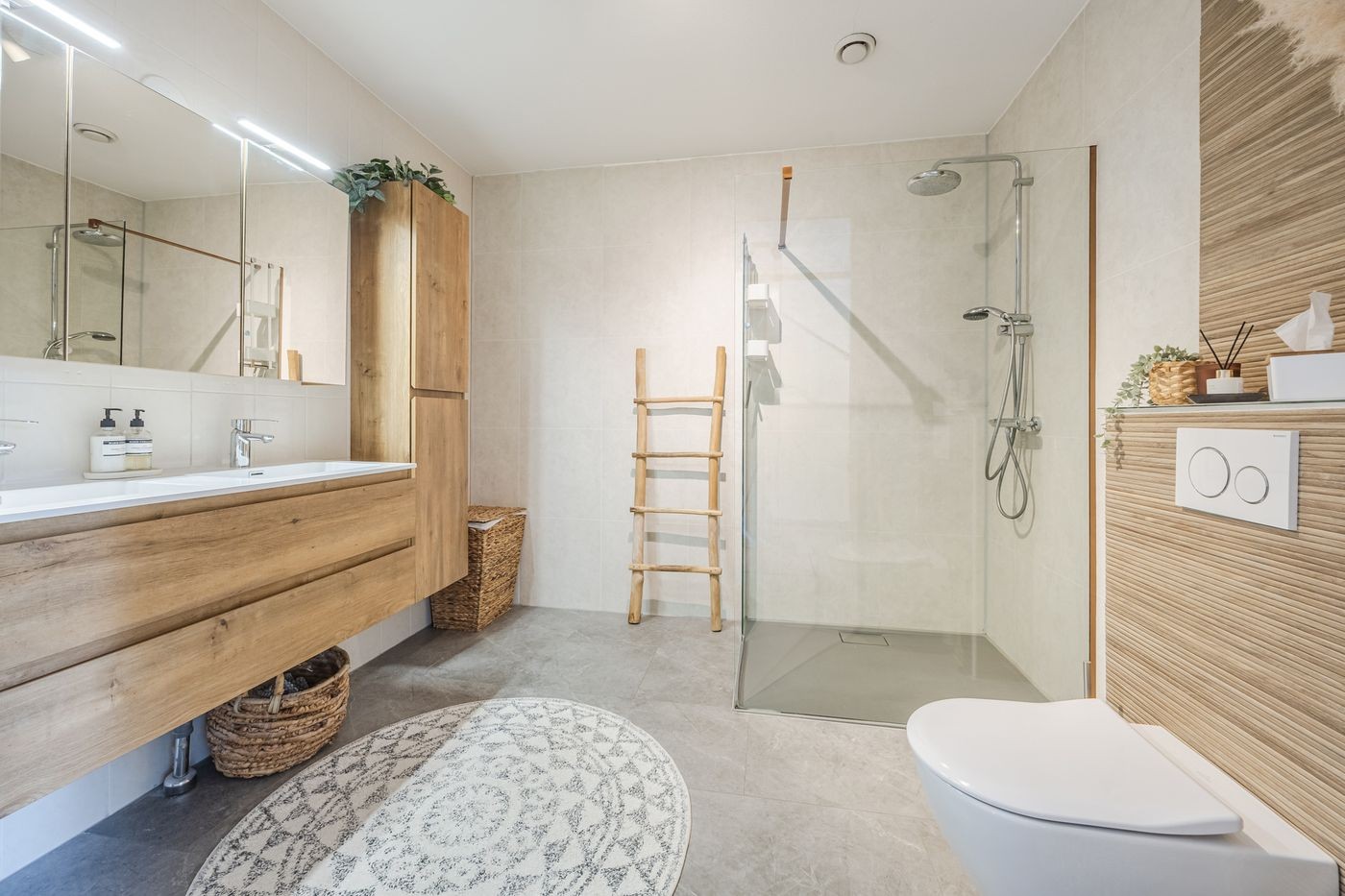 Tussenwoning te koop: Praagsingel 239, 'S-Gravenhage