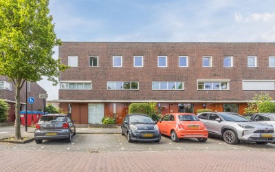 Praagsingel 239