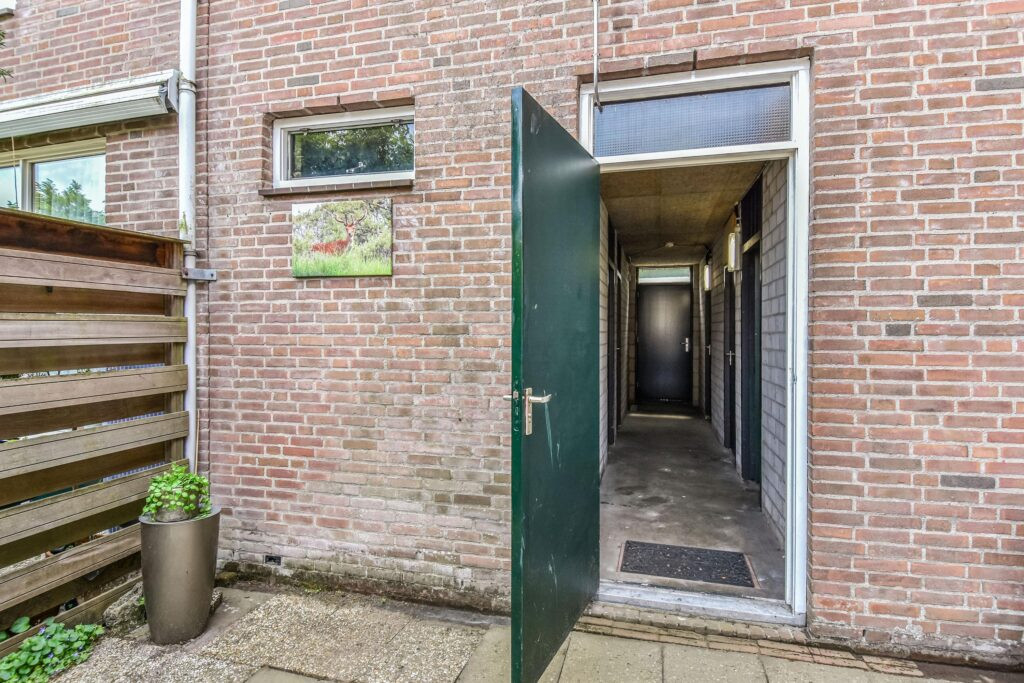 Appartement te koop: A. van der Tangstraat 22, 'S-Gravenhage