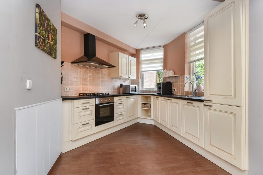 Appartement te koop: A. van der Tangstraat 22, 'S-Gravenhage